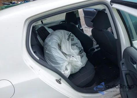 2012 Volkswagen Golf 2.5L 4-Door z USA, uszkodzony, nr VIN WVWDB7AJ9CW276285